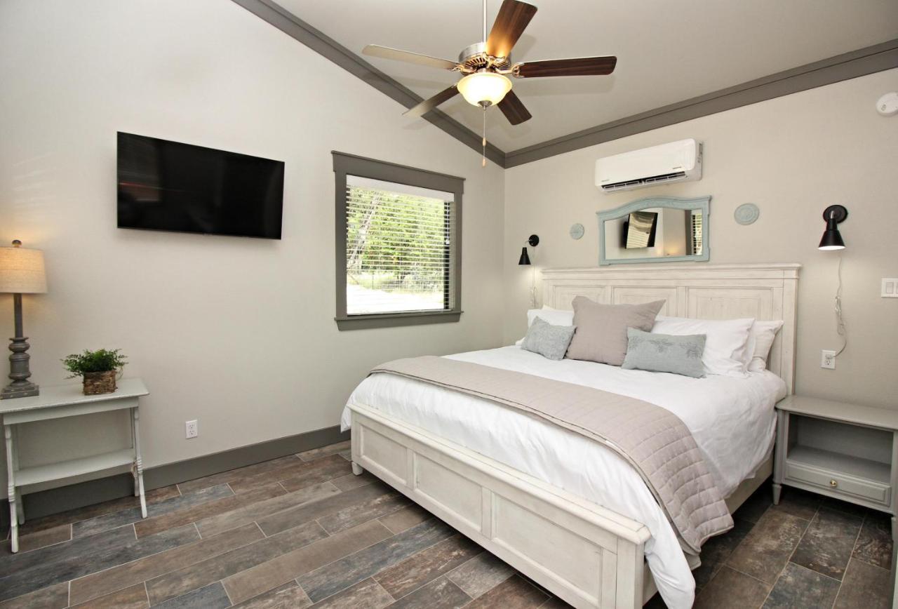 Green Acres Cottages - Fredericksburg Suite Wimberley Dış mekan fotoğraf